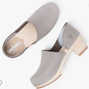 Sandgren Brett Clogs in Stone Gray / Cream Birch in Size 38, NWOT